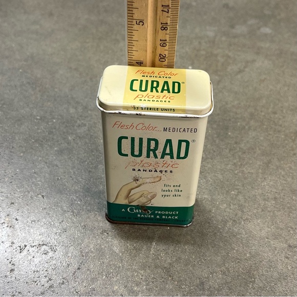 Vintage Johnson & Johnson Band-Aid & Curad Metal Hinged Tin Boxes - Picture 7 of 11